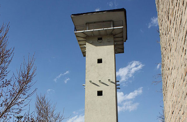 خونین‌ترین و معروف‌ترین آشوب‌های تاریخ در زندان‌ها؛ از زندان قصر تهران تا زندان آلکاتراز