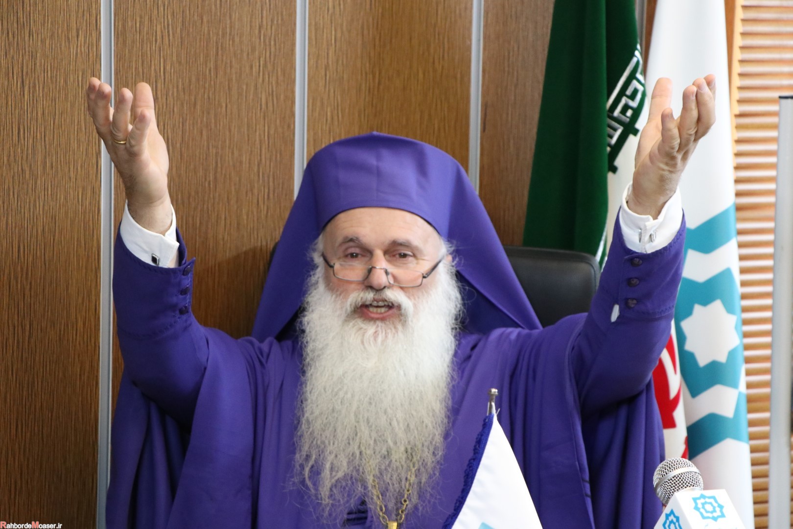 مسیحیان و مسلمانان باید علیه هر چه که حسین(ع) می جنگید، بجنگند/ پیاده روی اربعین،تجربه ای گرانبهاست که با هیچ چیز آن را عوض نمی کنم