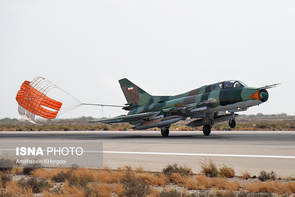 (تصاویر) جنگنده‌های سپاه و ارتش در آسمان ایران