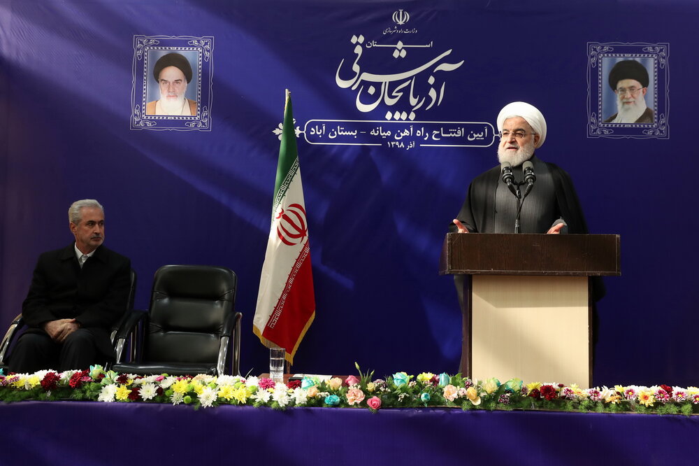 روحانی: در دفاع از نظام همه کنار هم هستیم