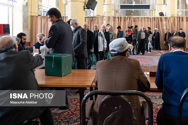 مشارکت مردم البرز در انتخابات + عکس