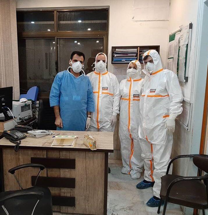 سلفی‌های پزشکان با لباس‌های ضد کرونا