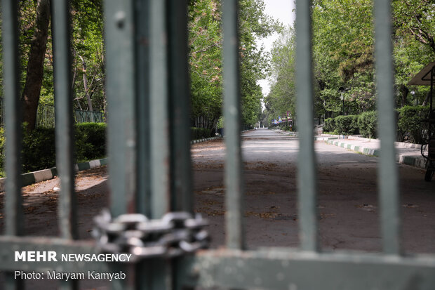تعطیلی دانشگاه ها برای جلوگیری از تجمع و حضور مردم و کمک به قطع زنجیره انتقال ویروس