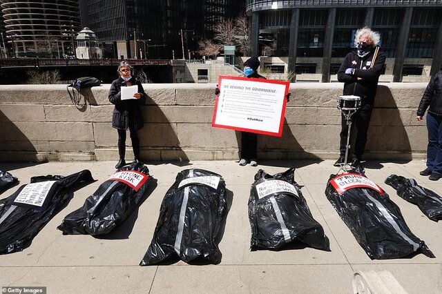 اعتراضات ضد قرنطینه در آمریکا / عکس