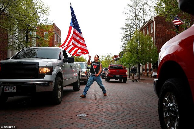 اعتراضات ضد قرنطینه در آمریکا / عکس