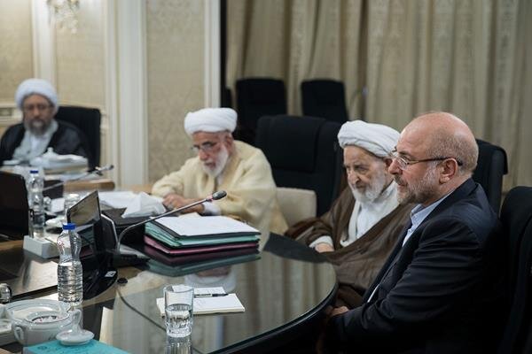 رئیس شورای نگهبان به قالیباف چه توصیه ای کرد؟