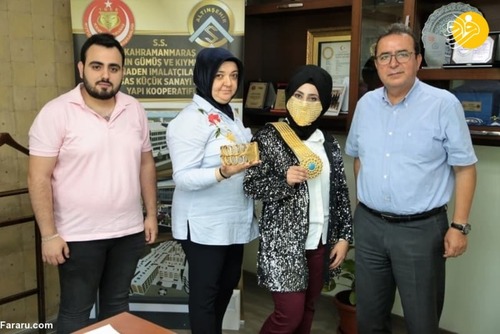 ماسک طلا برای عروس خانم ها! (عکس)