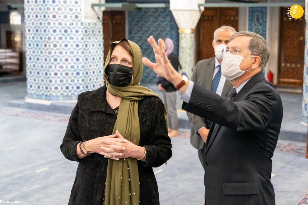 حضور مایک پمپئو در مسجد رستم پاشا استانبول/ عکس