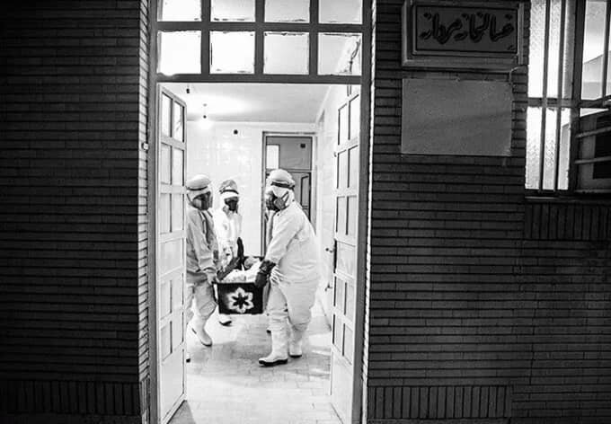 وضع درگذشتگان از کرونا در شیراز/ انتظار برای سردخانه