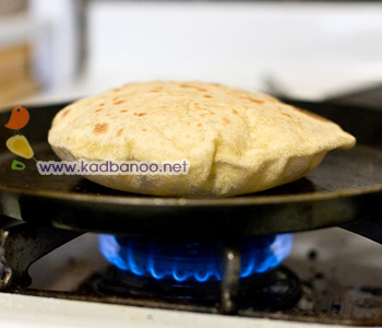 نان شکم پر هندی Aloo Paratha