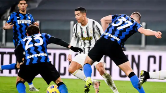 شبی که کریس رونالدو، لیونل مسی شد!/عکس 