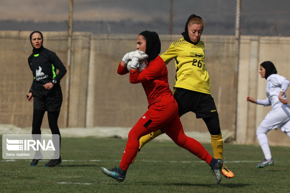 تصاویر‌ دیدار سپاهان و وچان در لیگ برتر فوتبال بانوان