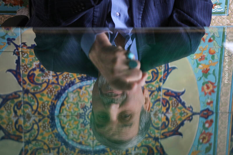 قرار نیست عقلمان را کنار بگذاریم تا خاتمی برای اصلاحات تصمیم بگیرد/ دولت روحانی بی‌عرضه بود و مسئولیت دولت را می‌پذیریم/ ستاد انتخابات اصلاح‌طلبان حزب مجاهدین است/ ظریف شاید نامزد اصلاح‌طلبان باشد ولی لاریجانی خیر