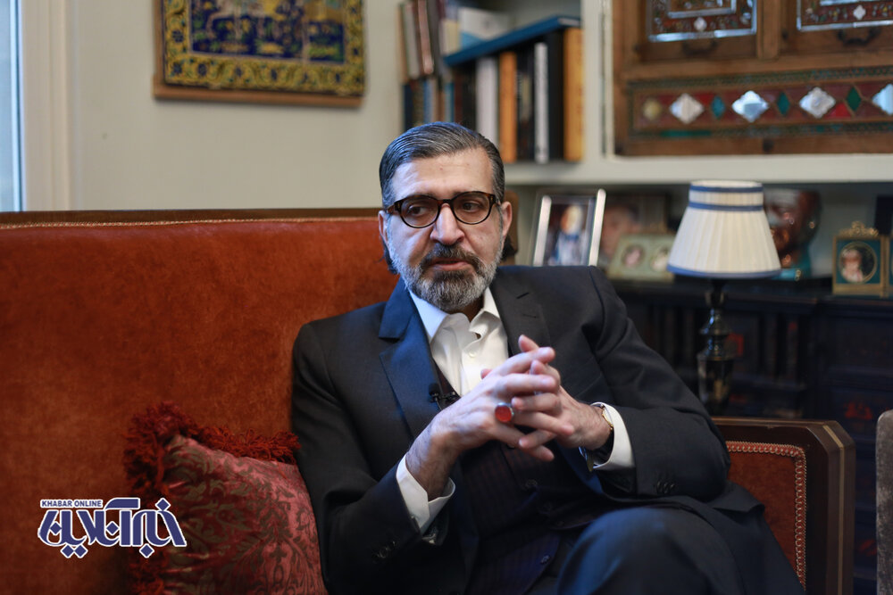 مناسبات نزدیک ظریف و سردار سلیمانی از زبان صادق خرازی /رئیس جمهور شوم تا مهرماه همه واکسن کرونا می زنند /روس ها فرصت طلب هستند