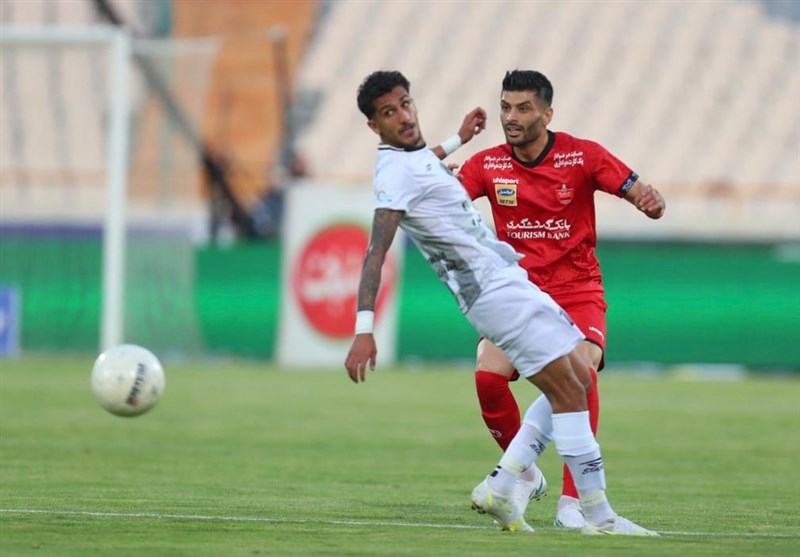 لیگ برتر فوتبال , تیم فوتبال پرسپولیس , تیم فوتبال استقلال , تیم فوتبال ذوب‌آهن اصفهان , تیم فوتبال سپاهان اصفهان , 