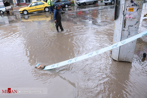 عکس/ بارش باران و آبگرفتگی معابر در سبزوار