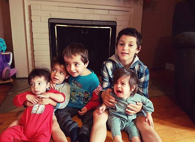 کودکی که دچار ۵۰۰ بار شکستگی اعضای بدن شده است + تصاویر