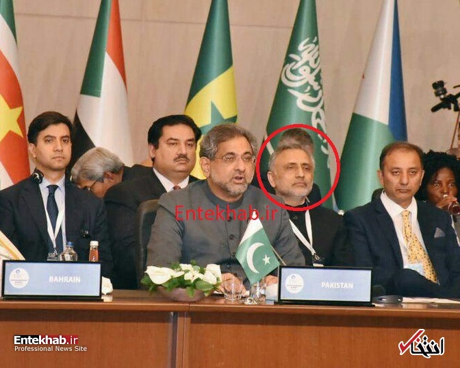 این دیپلمات که مدام مشغول نوشیدن و تناول میوه است، ایرانی نیست+عکس